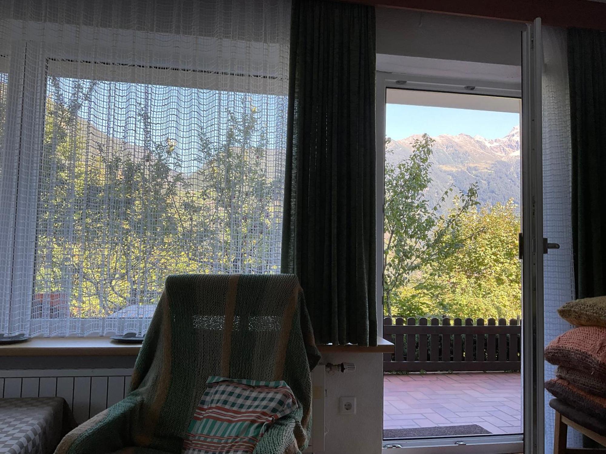 Comfortable Apartment In A Beautiful Surrounding ساوتينس المظهر الخارجي الصورة